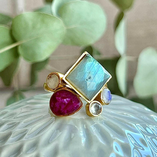Anillo Bianca Labradorita, Granate y Luna
